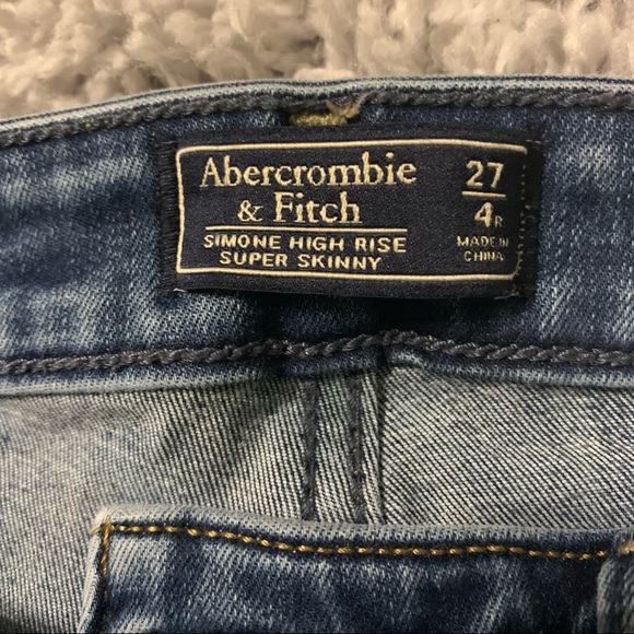 abercrombie and fitch jeans - Picture 3 of 3